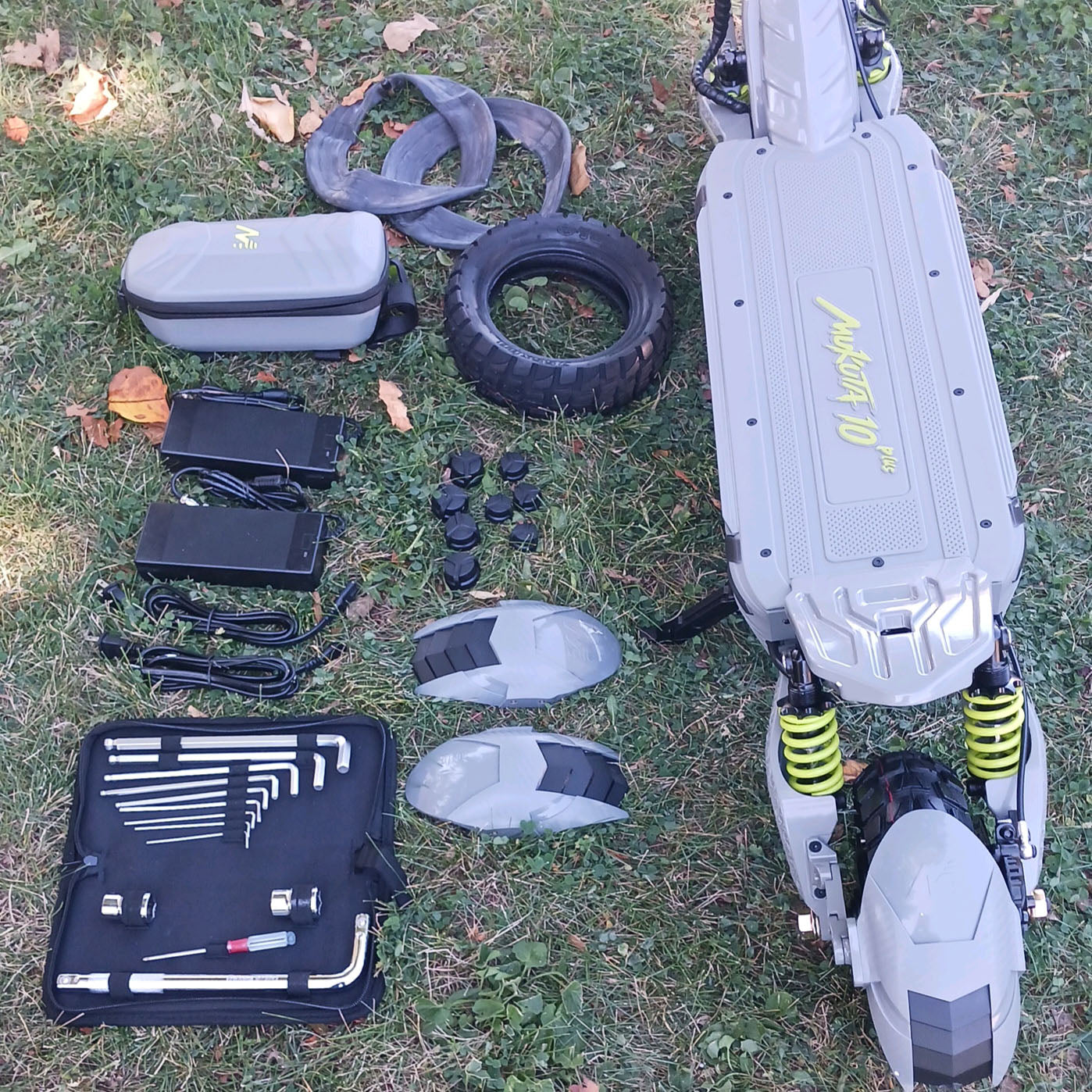 MUKUTA 10 Plus Electric Scooter, 2800W Dual Motor, 62/74 Miles Range, 10 Inches Off-Road Tire Scooter